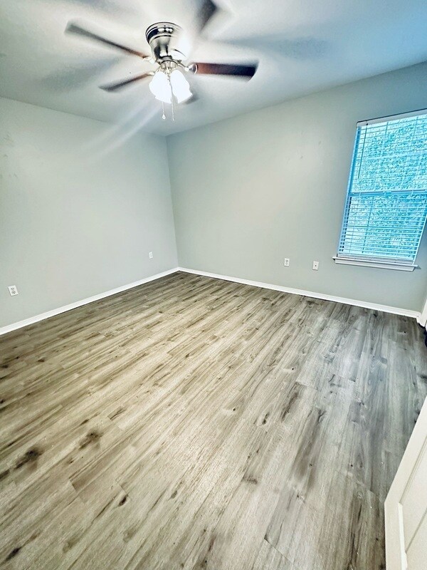 Building Photo - 6722 Van Buren St