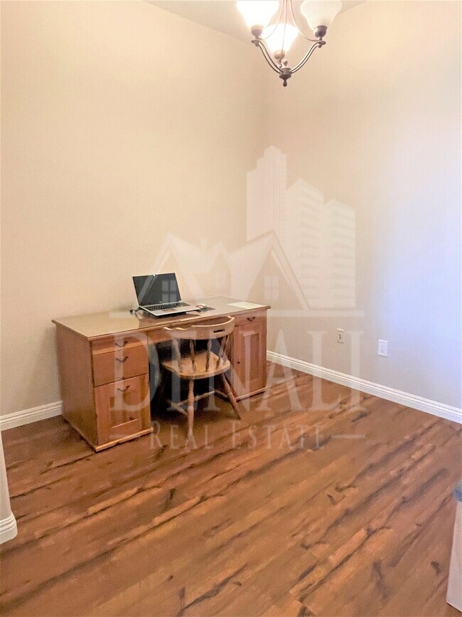 Building Photo - 14575 W Mountain View Blvd