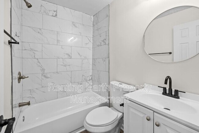 Building Photo - 1209 19th Pl SW