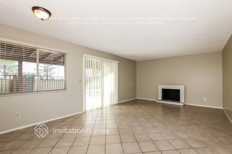 Building Photo - 13802 N 45th Ave