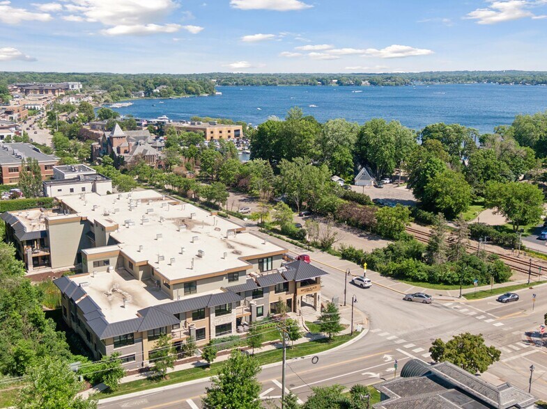 Meyer Place is just steps away from majestic Lake Minnetonka - 222 Ferndale Rd S