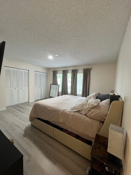 Building Photo - 3701 Savoy Ln