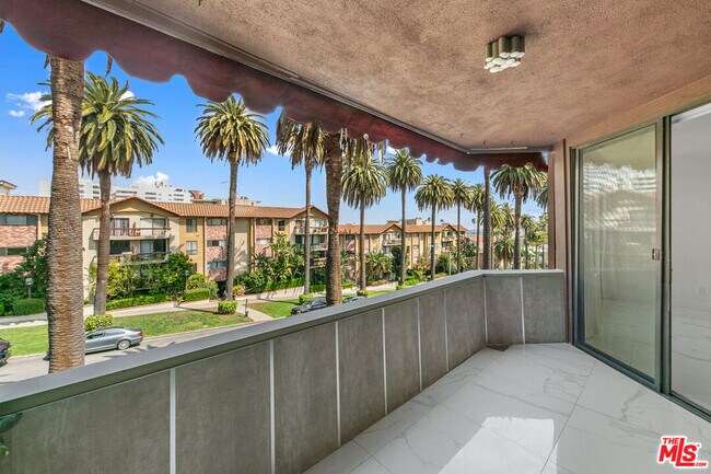 Building Photo - 1745 Camino Palmero St