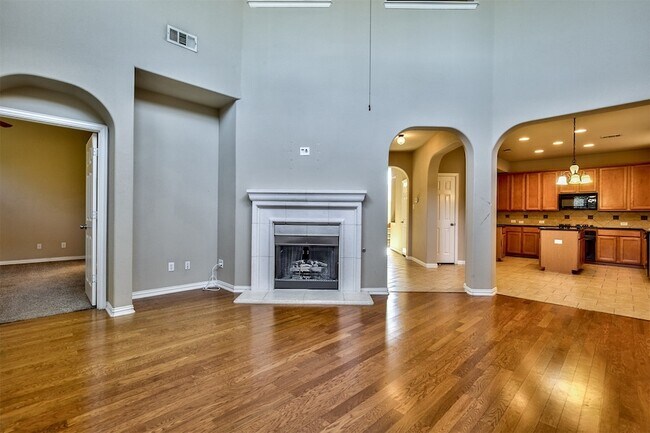 Building Photo - 2717 Tangerine Ln