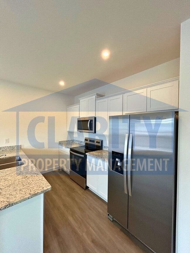 Building Photo - Newly built three bedroom townhome!