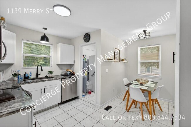 Building Photo - 1139 Merry St