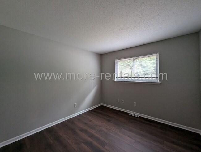 Building Photo - Remodeled house with garage