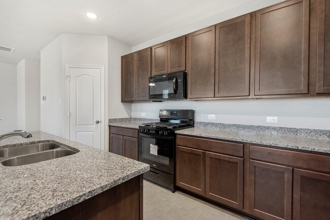 Building Photo - 25834 Northpark Pine Dr