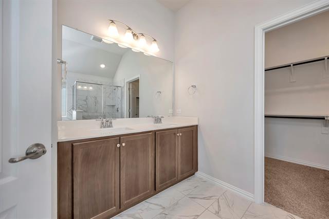 Building Photo - 1104 Superbloom Ave