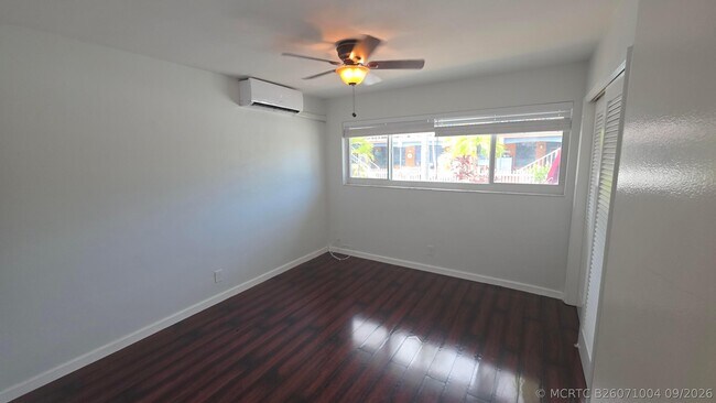Building Photo - 4421 Poinciana St