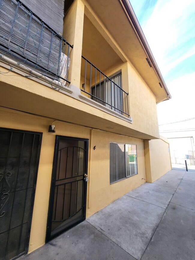 Building Photo - 3351 E Andy St