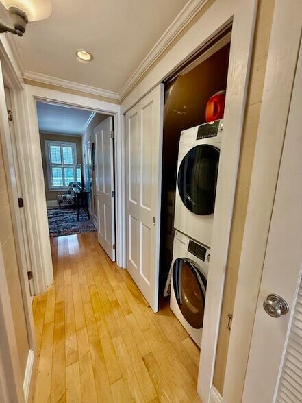 Building Photo - 1417 Ashby St