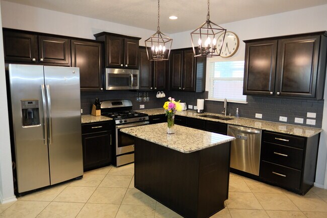 Building Photo - 9114 Bowen Br