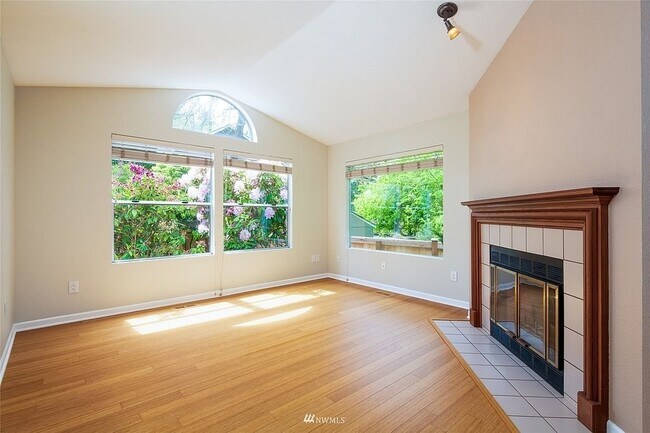 Building Photo - 18230 40th Ave W