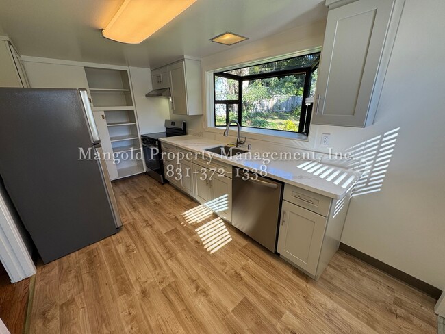 Building Photo - $500 Move-In special- Cozy 2-Bedroom 2-Bat...