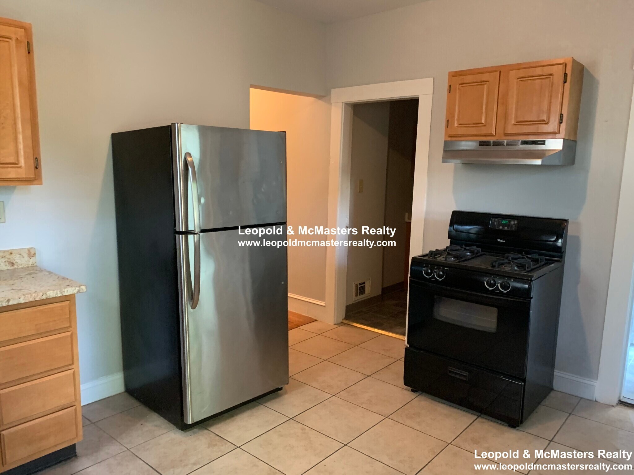 Building Photo - 21 Roseclair St