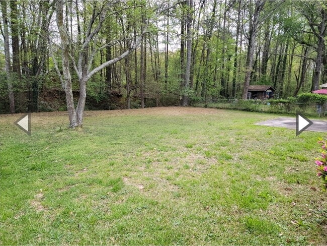 Building Photo - 2965 Bobolink Dr