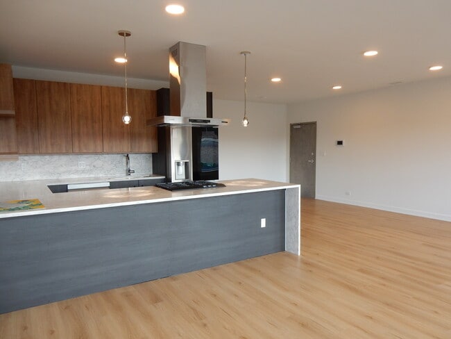Building Photo - 2109 S Ashland Ave
