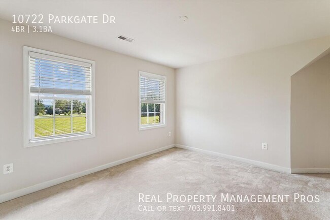 Building Photo - 10722 Parkgate Dr