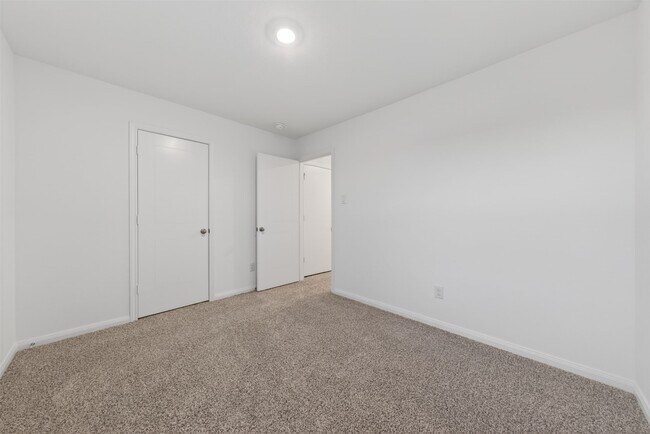 Building Photo - 12227 Shield Crest Ct