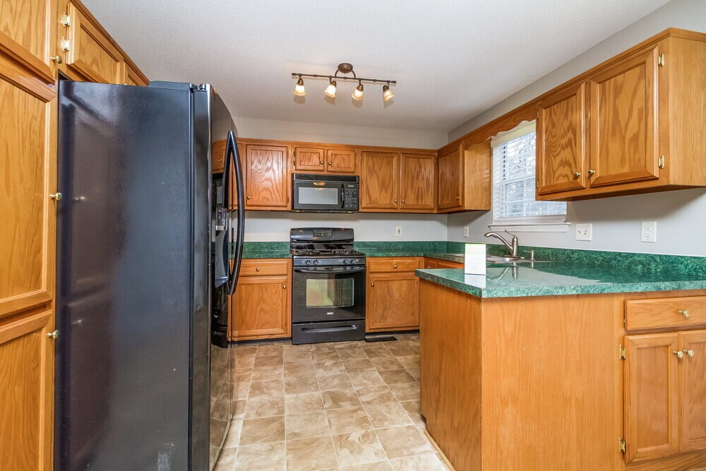 Building Photo - 3848 Round Rock Dr