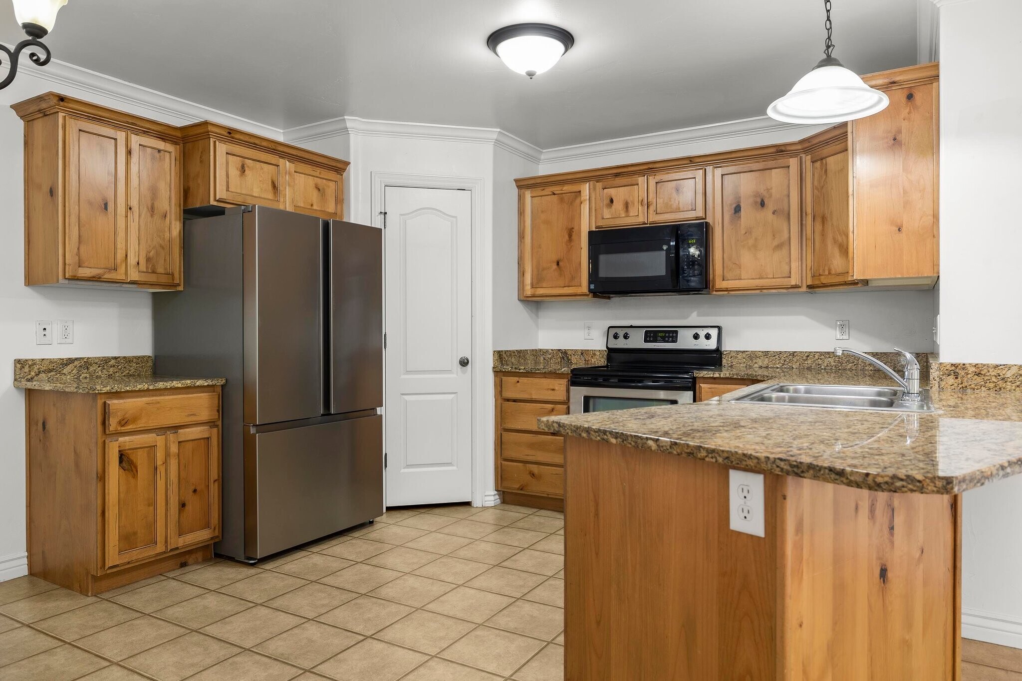 Building Photo - 518 S 2150 W