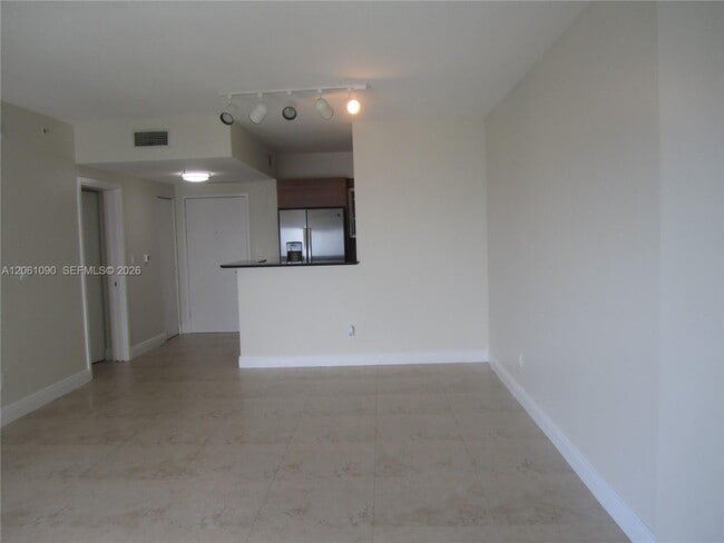 Building Photo - 325 S Biscayne Blvd