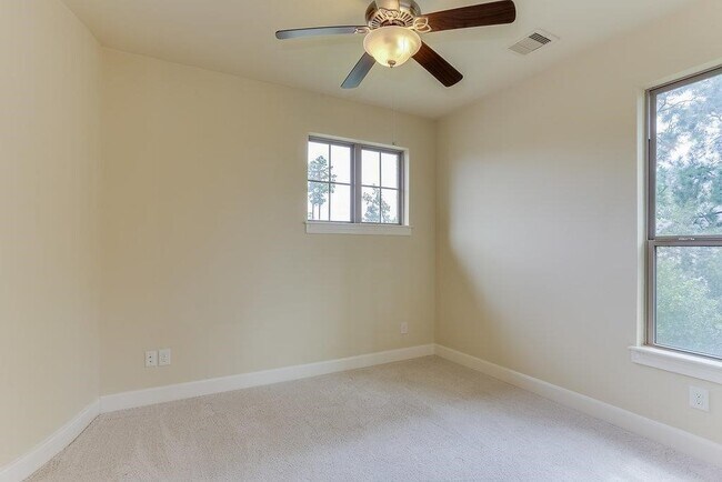 Building Photo - 17603 Bear River Ln