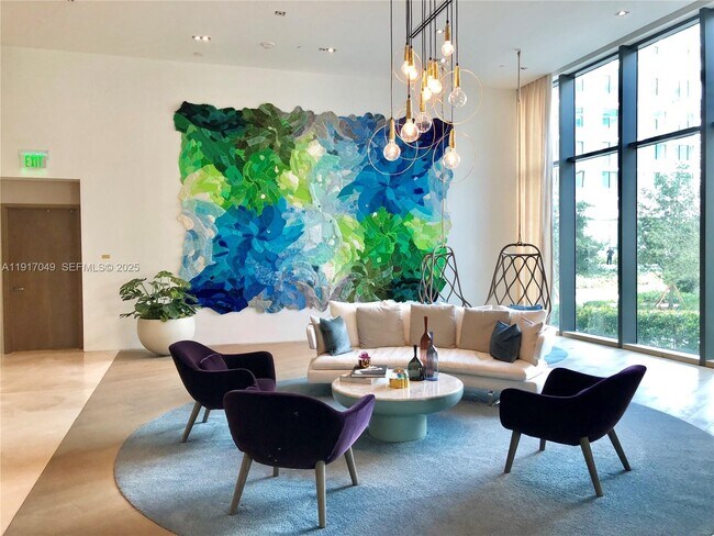 Building Photo - 650 NE 32nd St