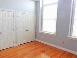 Building Photo - 215 Harvard St