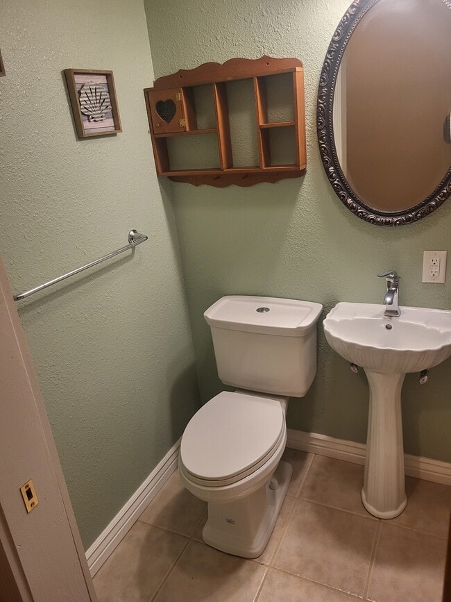 Building Photo - 22 -A Mystic Ln