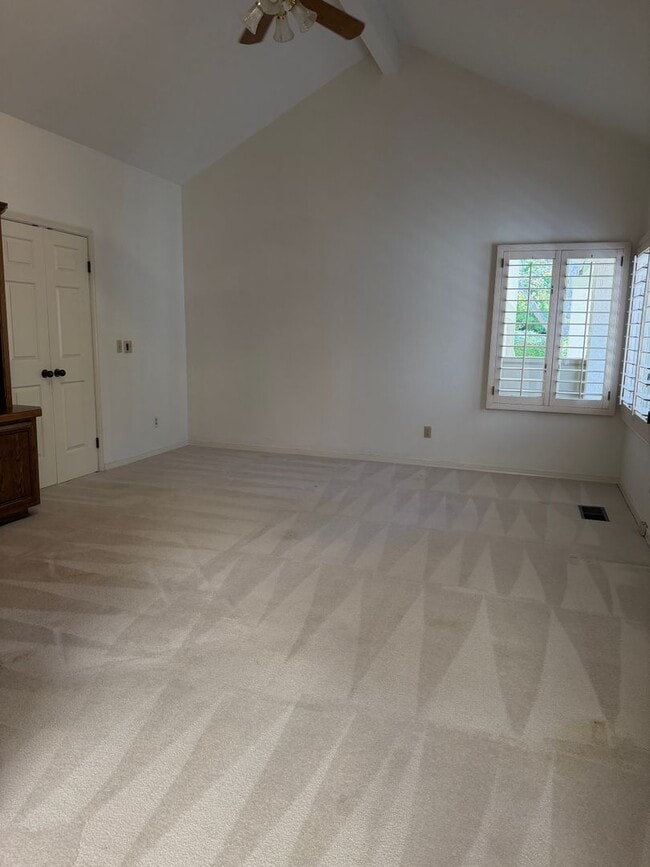 Building Photo - 742 Liquidamber Pl