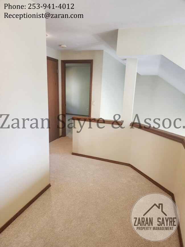 Building Photo - 399 - Gorgeous 3-bedroom!