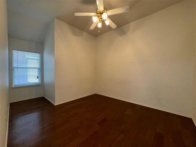 Building Photo - 9602 Glenshee Drive