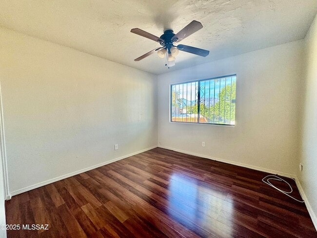 Building Photo - 6536 Calle La Paz