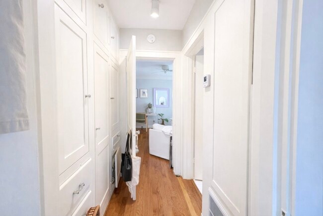 Building Photo - 1656 Kipling St