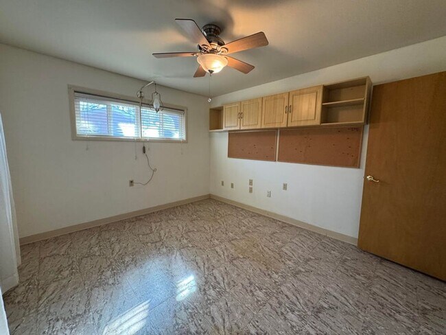 Building Photo - 5702 Fruitland Farm Rd