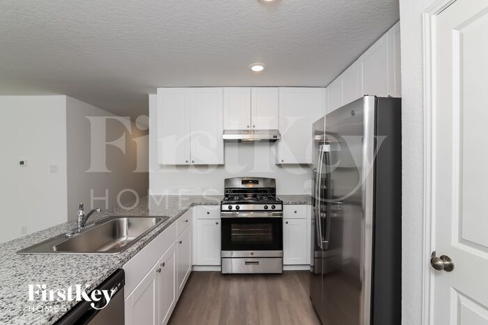 Building Photo - 14807 Greenfield Ml