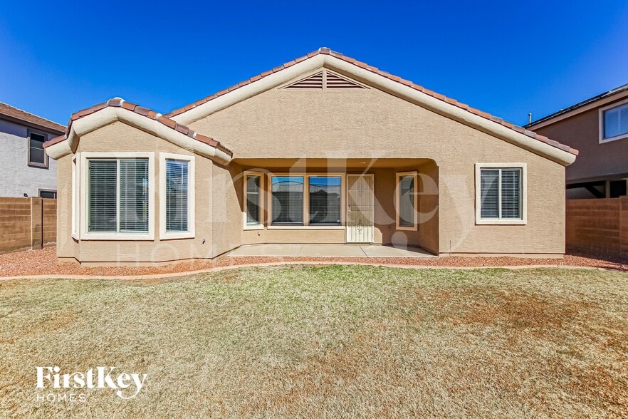 Building Photo - 14135 W Riviera Dr