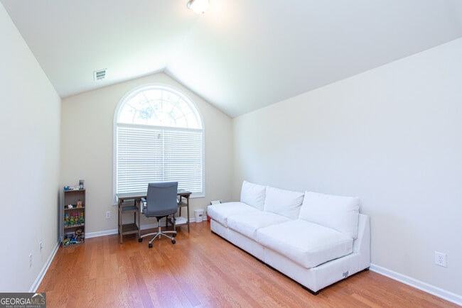Building Photo - 4556 White Horse Dr