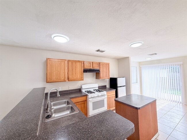 Building Photo - 1023 Verde Trails Dr