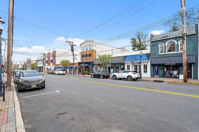 Building Photo - 203 Shore Dr