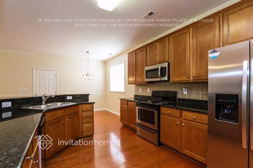 Building Photo - 8907 Cinder Ln