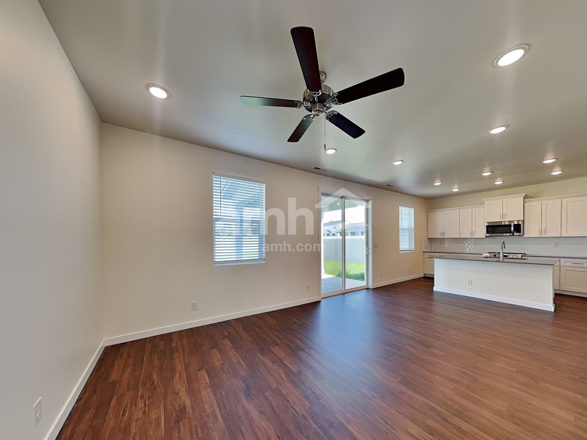 Building Photo - 9412 W Shumard St