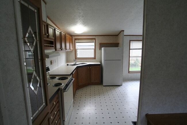 Building Photo - Babcock Vista home