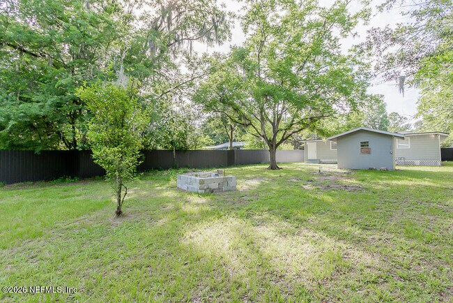 Building Photo - 1059 Little Ruth Rd