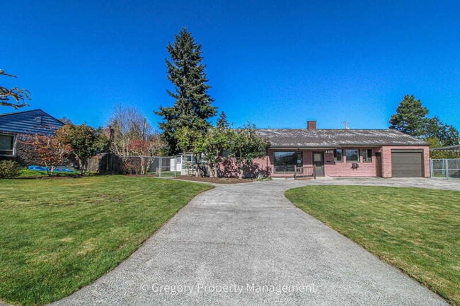 Building Photo - 4418 Colby Ave