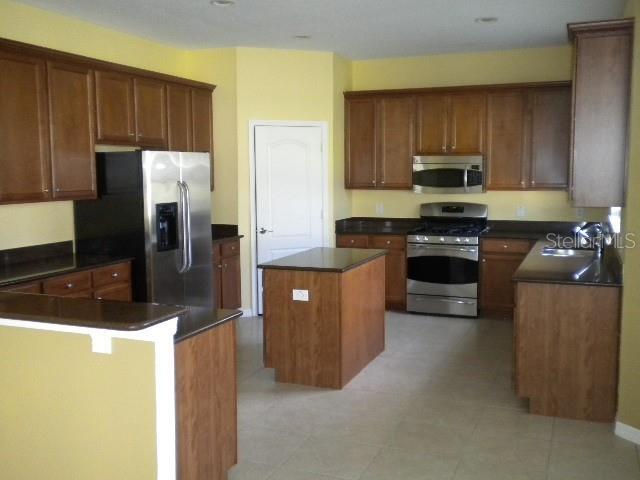 Building Photo - 20612 Whitebud Ct