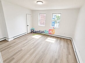 Building Photo - 804 Summer Ave