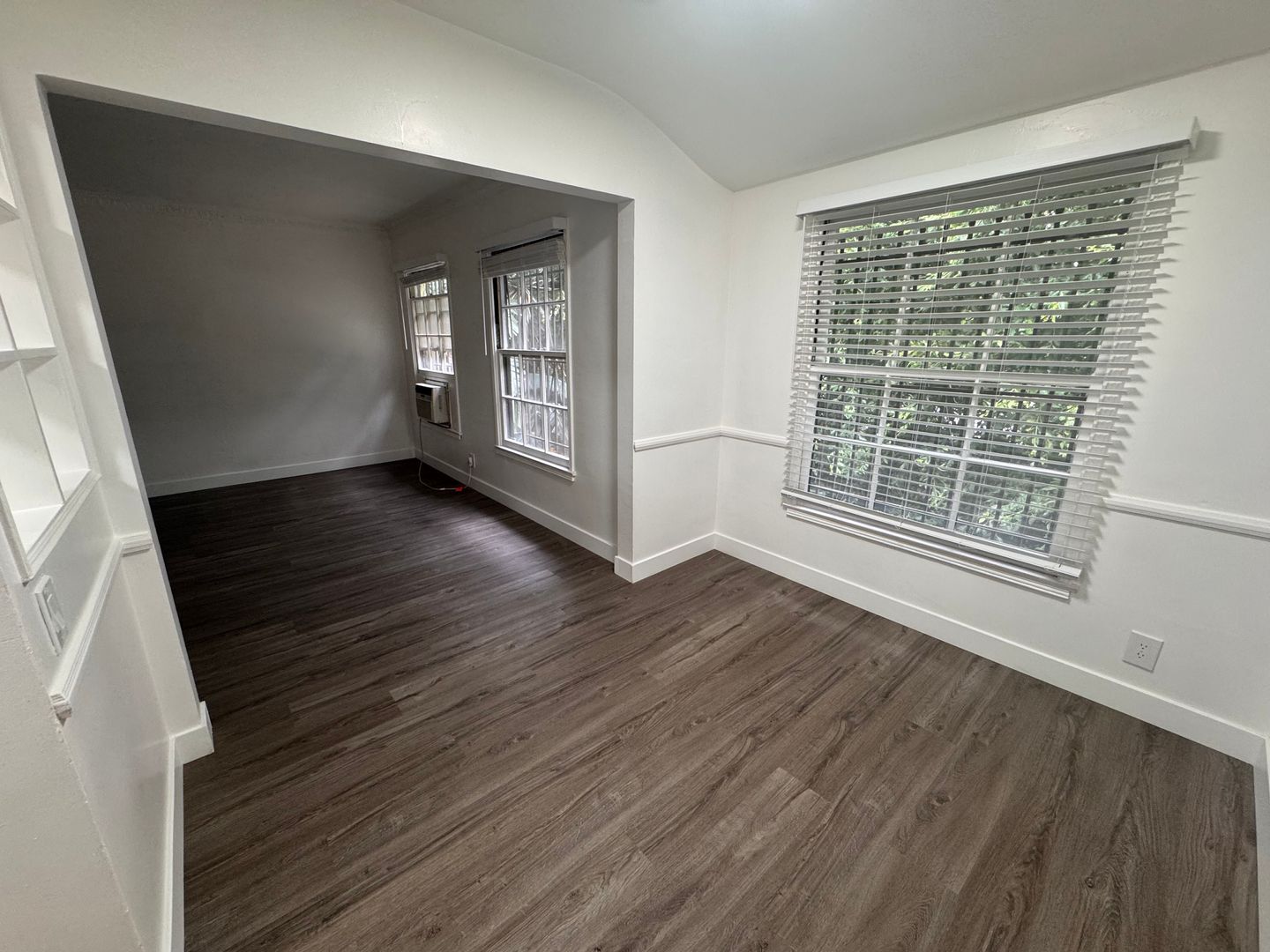 Building Photo - 8575 Holloway Dr